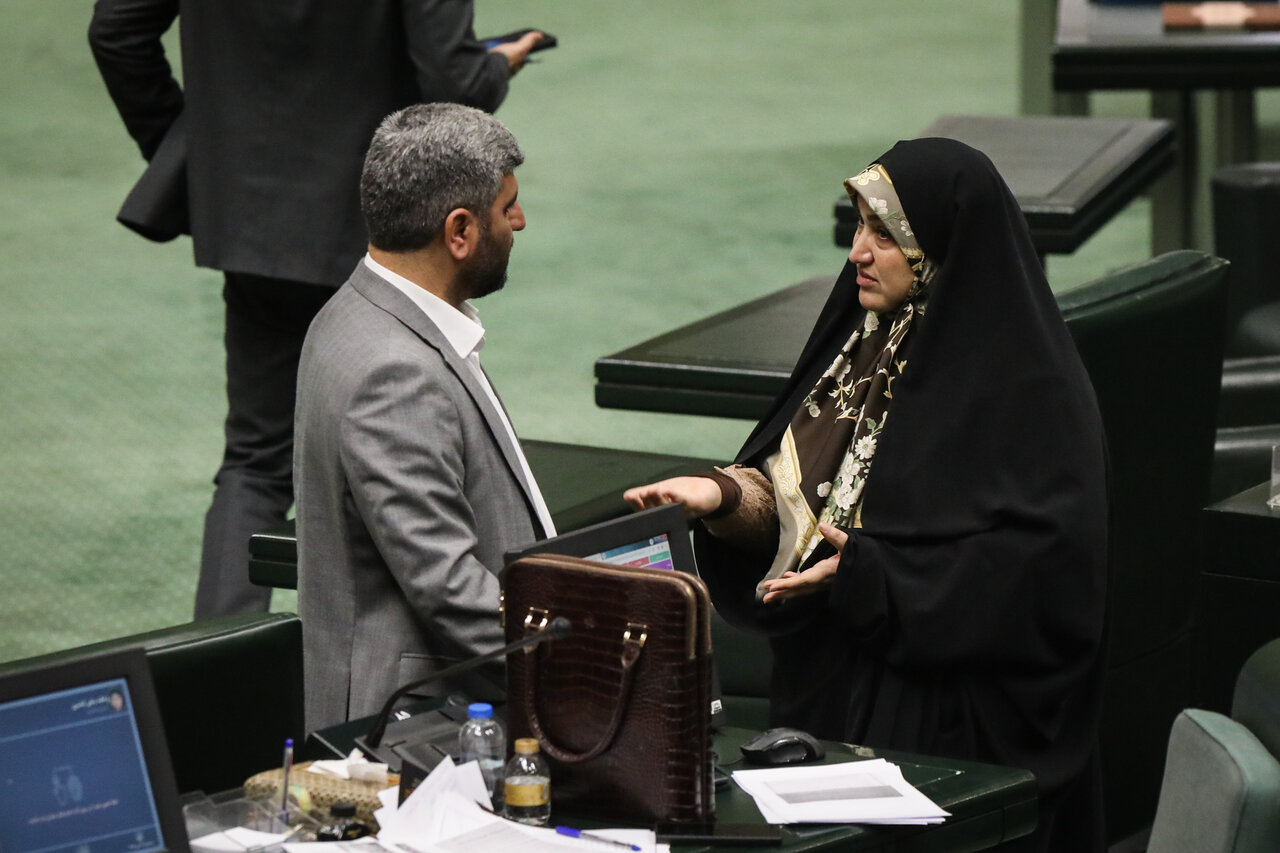 نشست علنی ۹ دی ماه مجلس