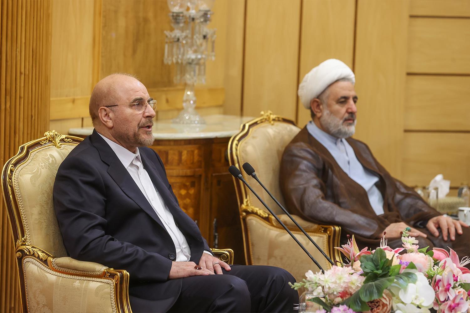 بدرقه رسمی رئیس مجلس برای سفر به امارات