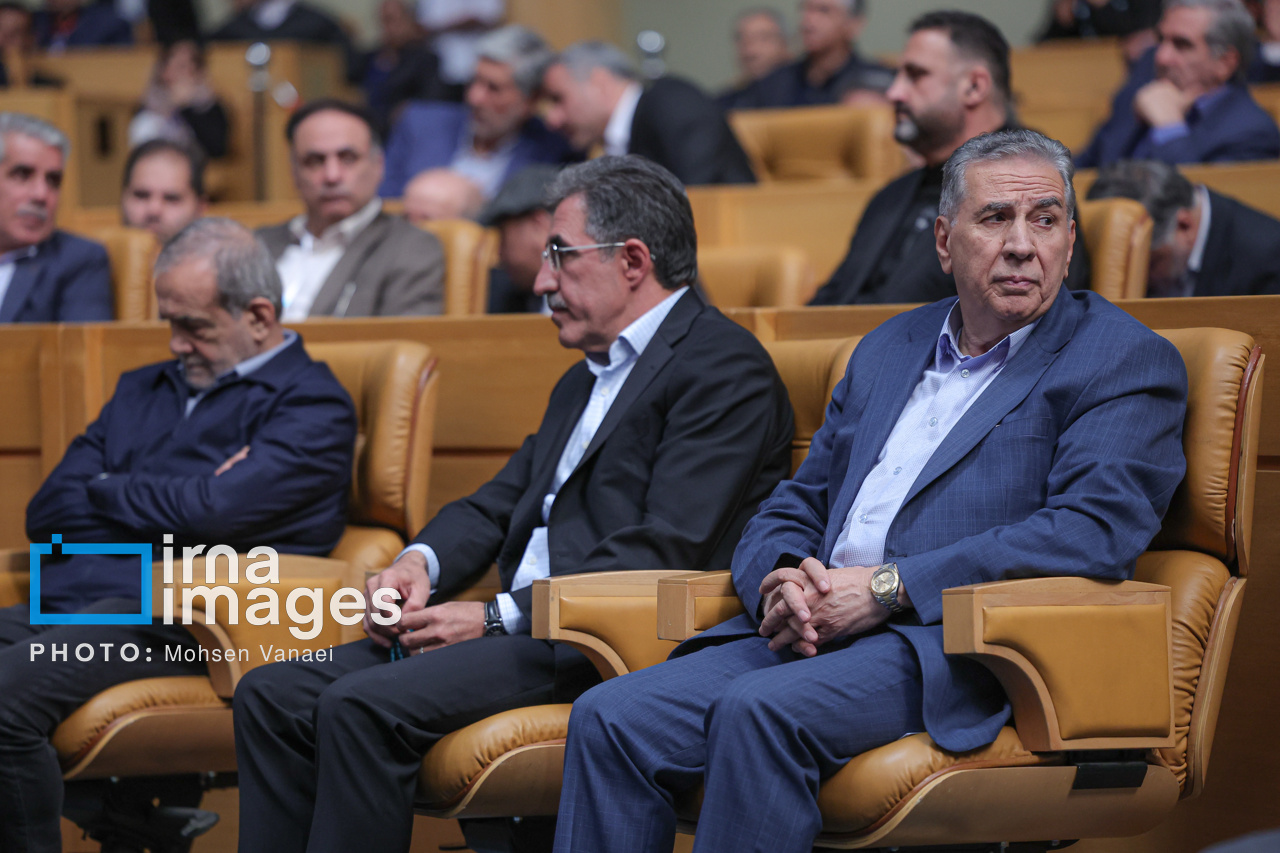 همایش «روز ملی صادرات» با حضور پزشکیان