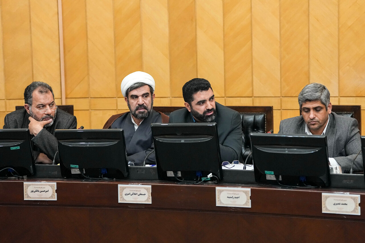 جلسه کمیسیون تلفیق لایحه بودجه ۱۴۰۵ با حضور قالیباف