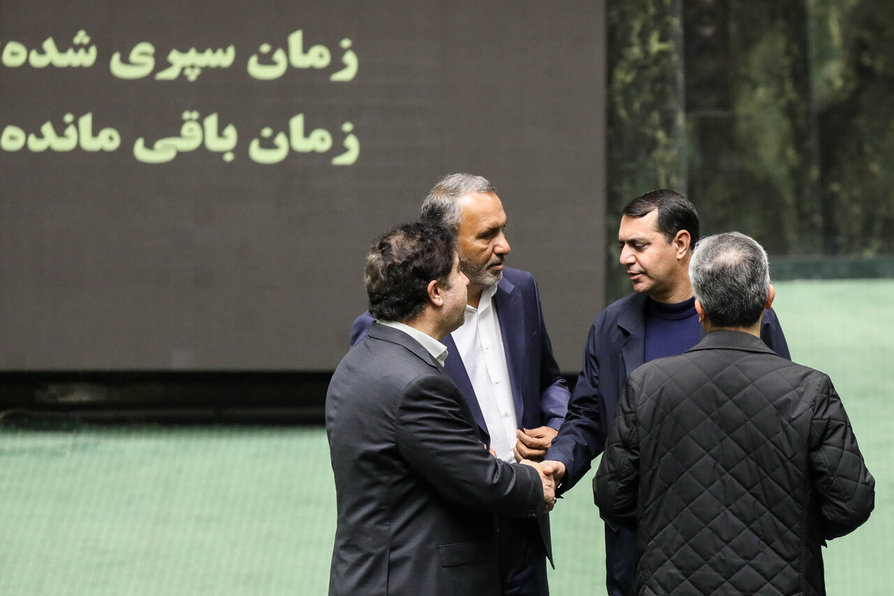 نشست علنی سه‌شنبه ۱۸ آذرماه مجلس