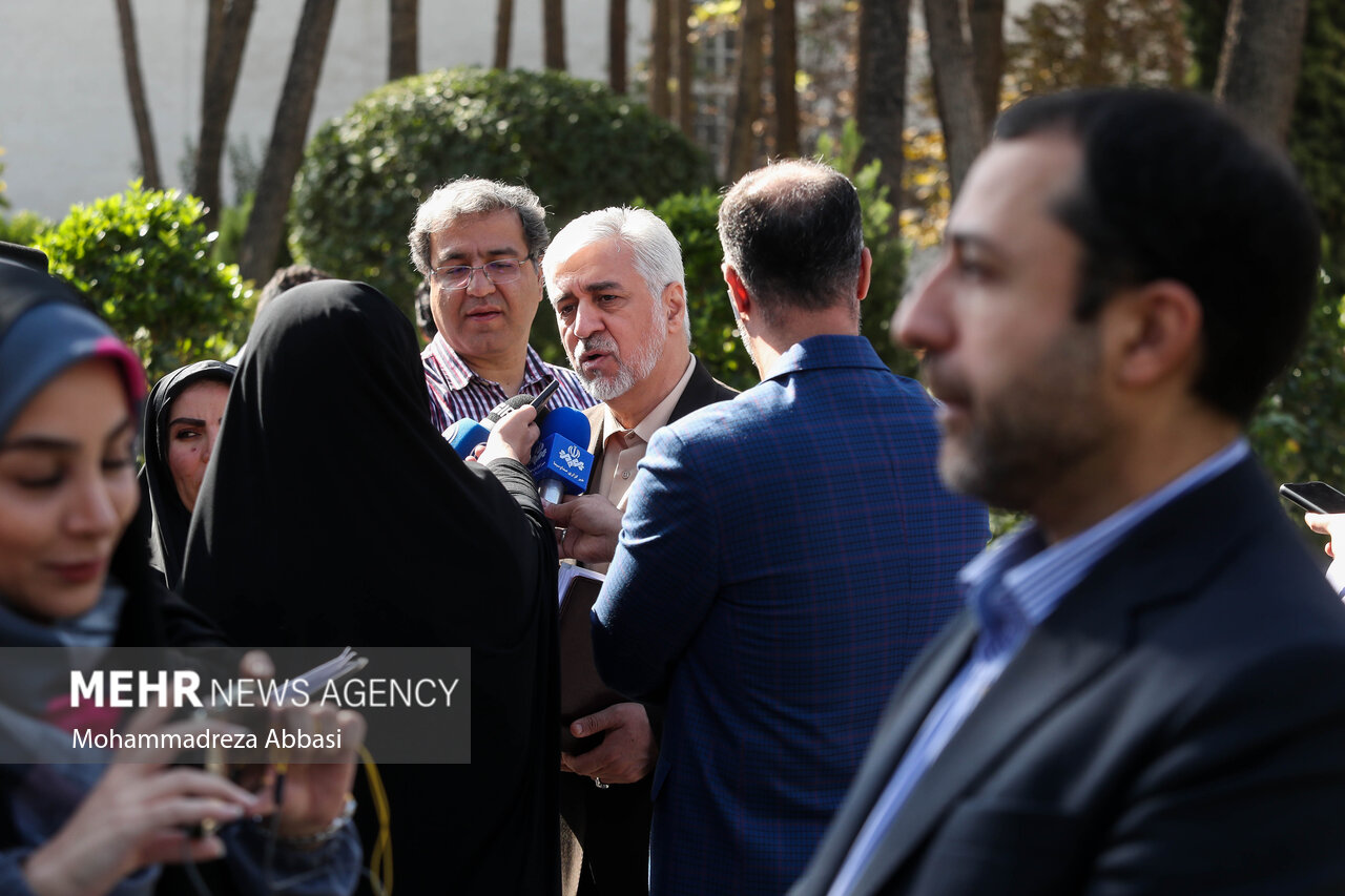 حاشیه جلسه هیئت دولت