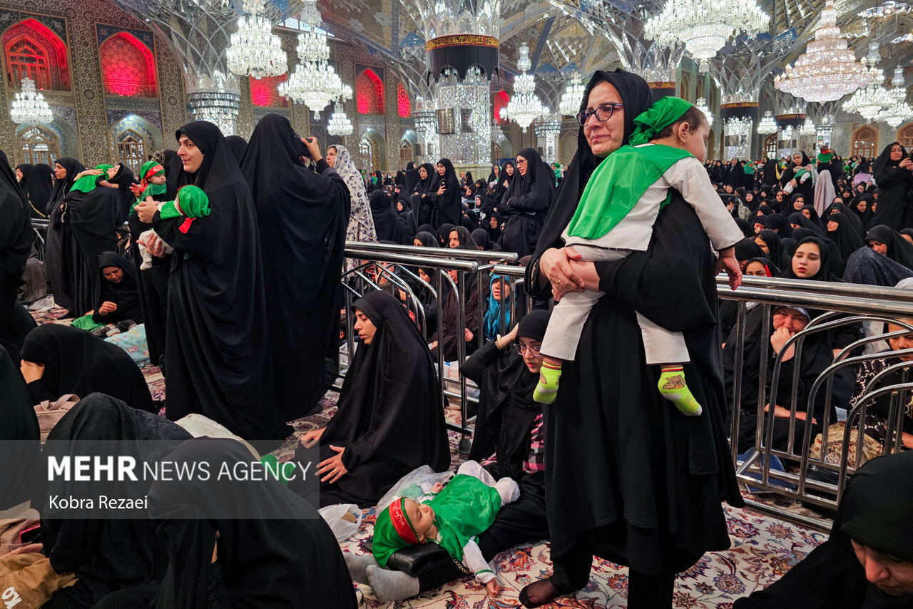 مراسم «شیرخوارگان حسینی» در حرم امام رضا (ع)