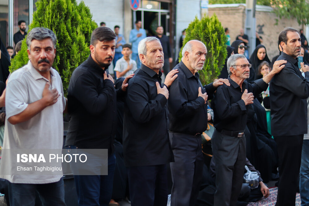 آیین تعویض پرچم حسینیه اعظم زنجان