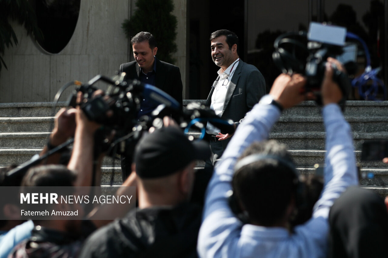 حاشیه جلسه هیئت دولت