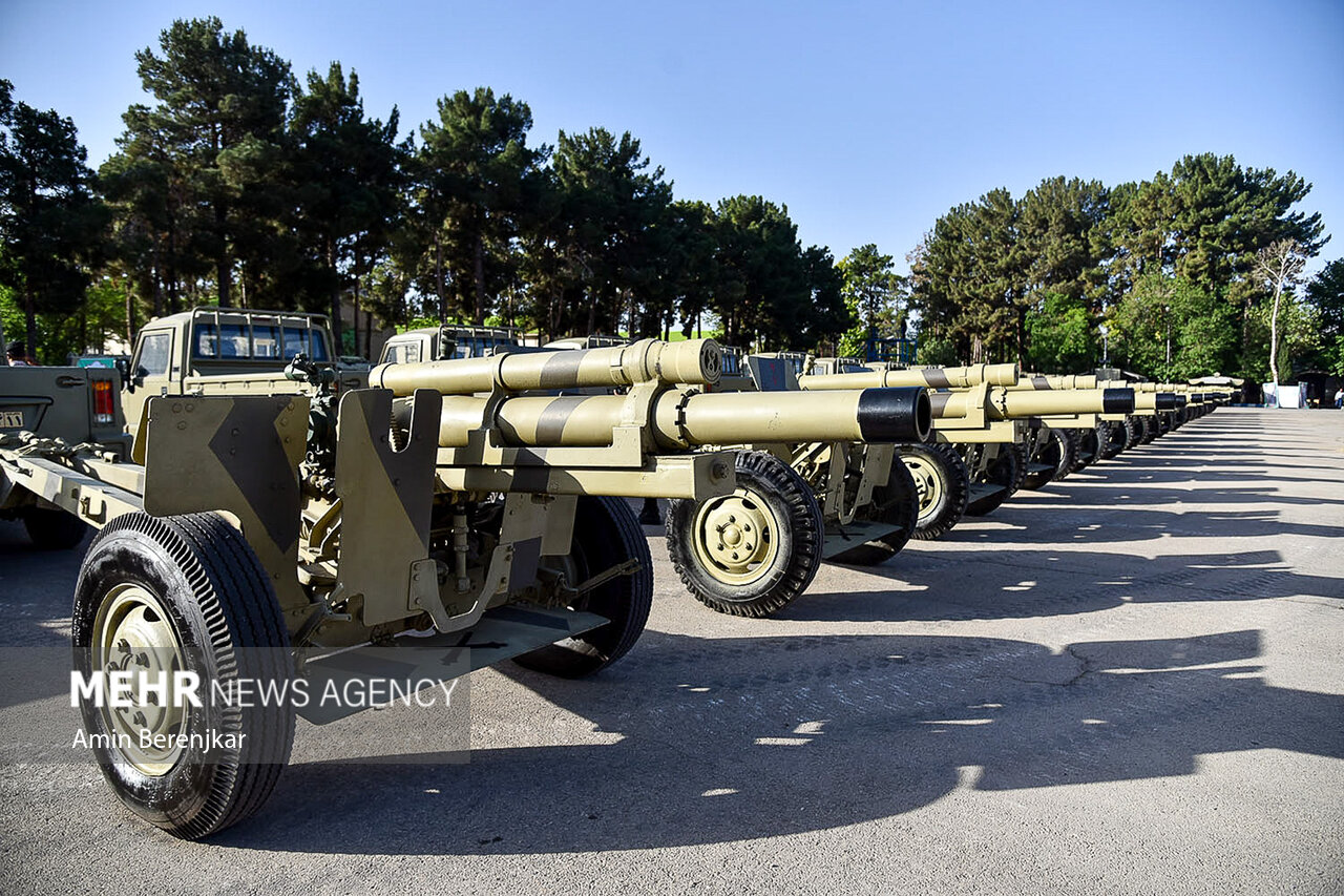  واگذاری تجهیزات و تسلیحات به تیپ ۵۵ هوابرد ارتش