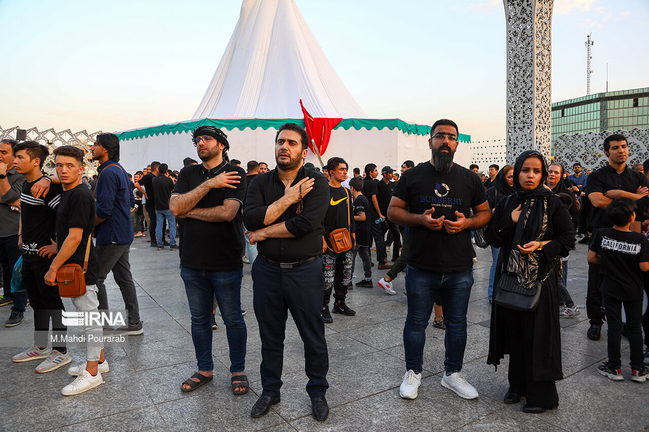 خیمه سوزان ظهر عاشورا