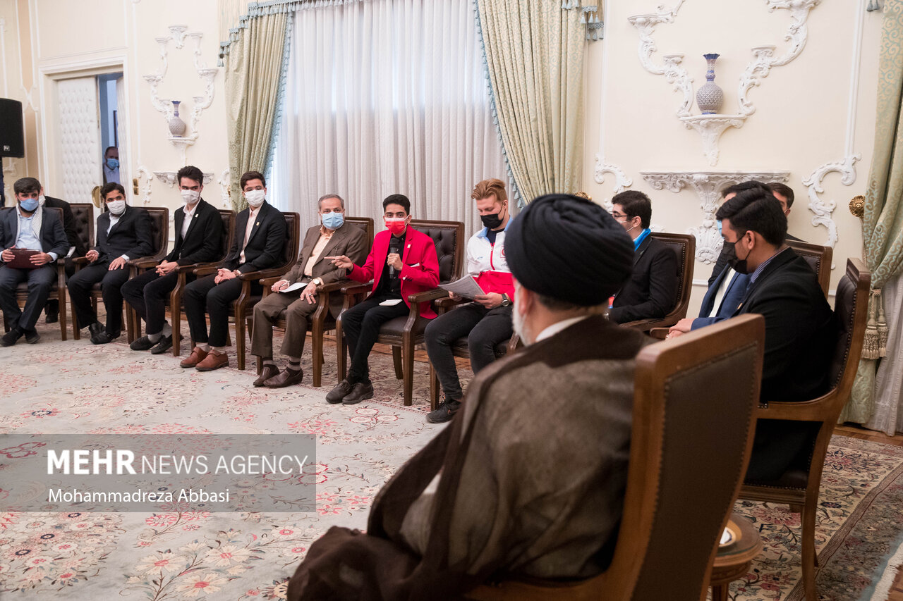 دیدار تشکل‌های دانش‌آموزی با رییس جمهور