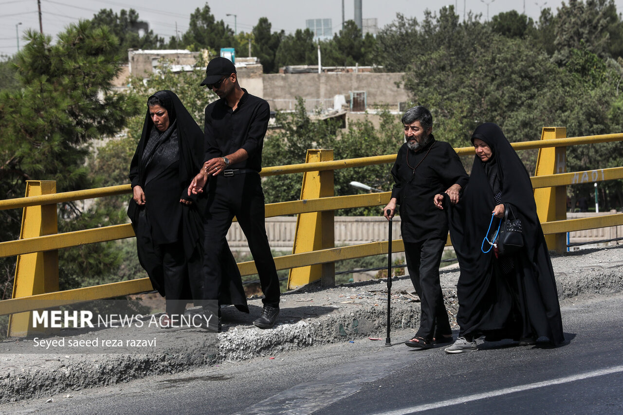  مراسم پیاده‌روی جاماندگان اربعین