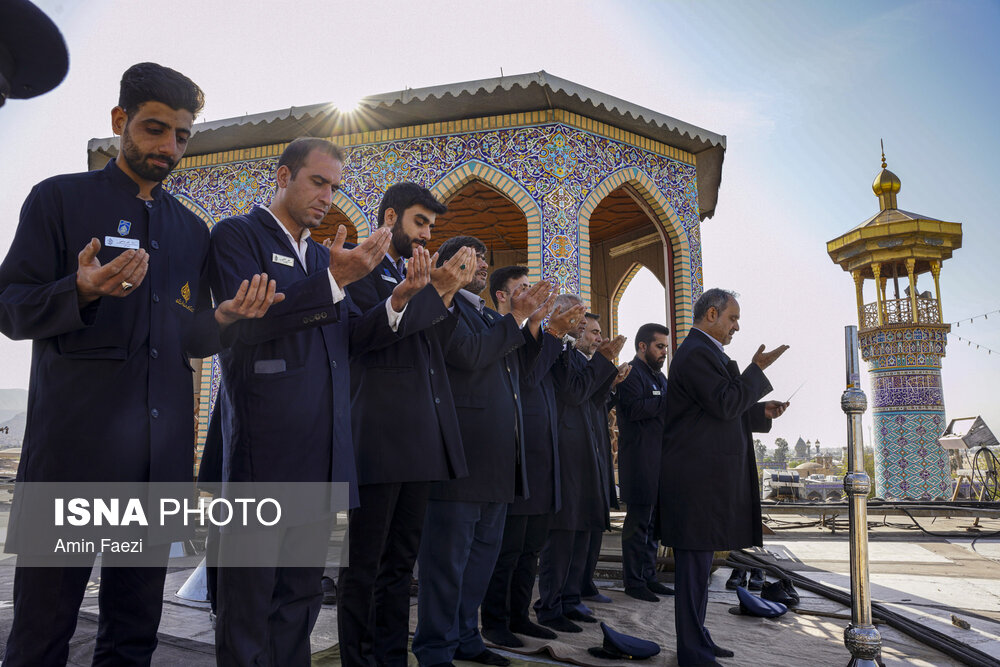 نماز عید سعید فطر در حرم مطهر شاهچراغ(ع)