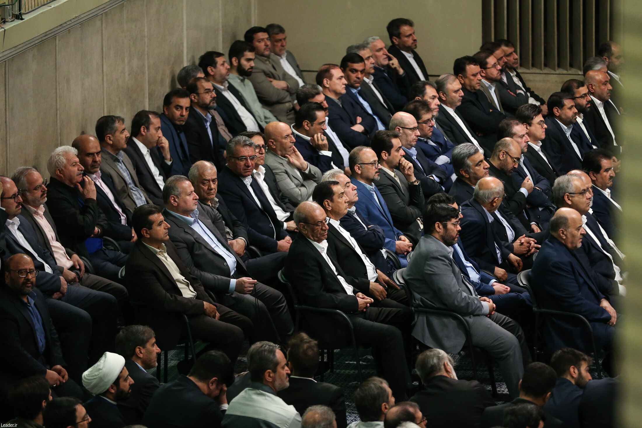 تصاویری از دیدار هزاران نفر از کارگران با رهبر انقلاب