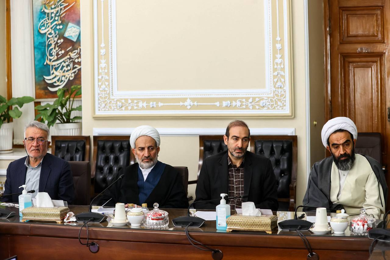 دیدار مجمع نمایندگان استان اصفهان با قالیباف 