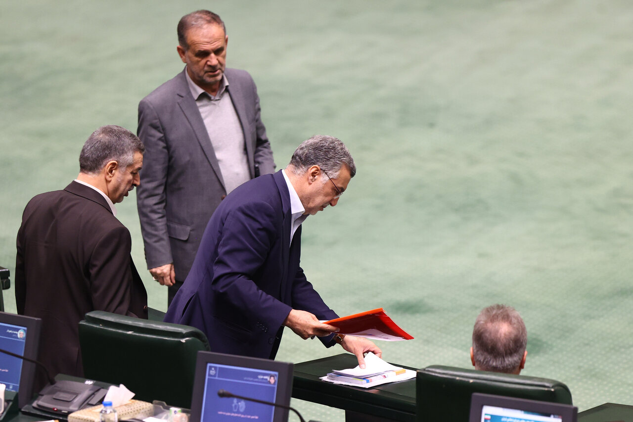 نشست علنی سه شنبه ۴ آذرماه مجلس