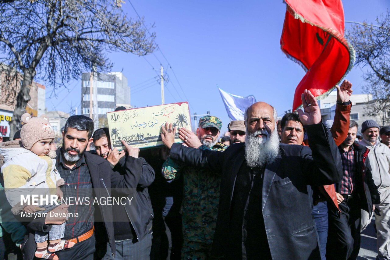 تشییع پیکر مطهر شهدای گمنام دفاع مقدس در بجنورد