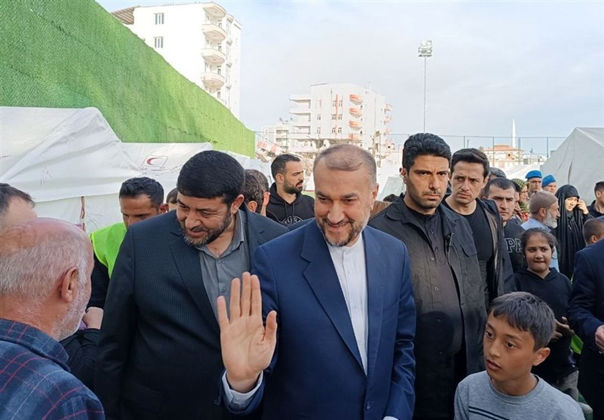  حضور امیرعبداللهیان در مناطق زلزله‌زده ترکیه