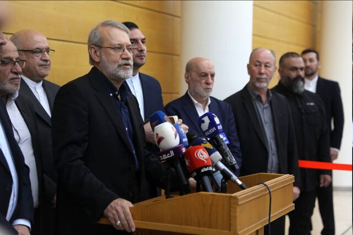 لاریجانی: حزب‌الله قوی است و نیازی به دریافت سلاح بیشتر ندارد