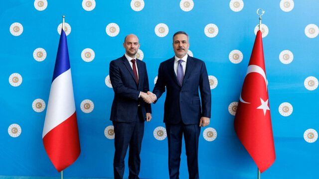 ایران موضوع دیدار وزیران خارجه ترکیه و فرانسه