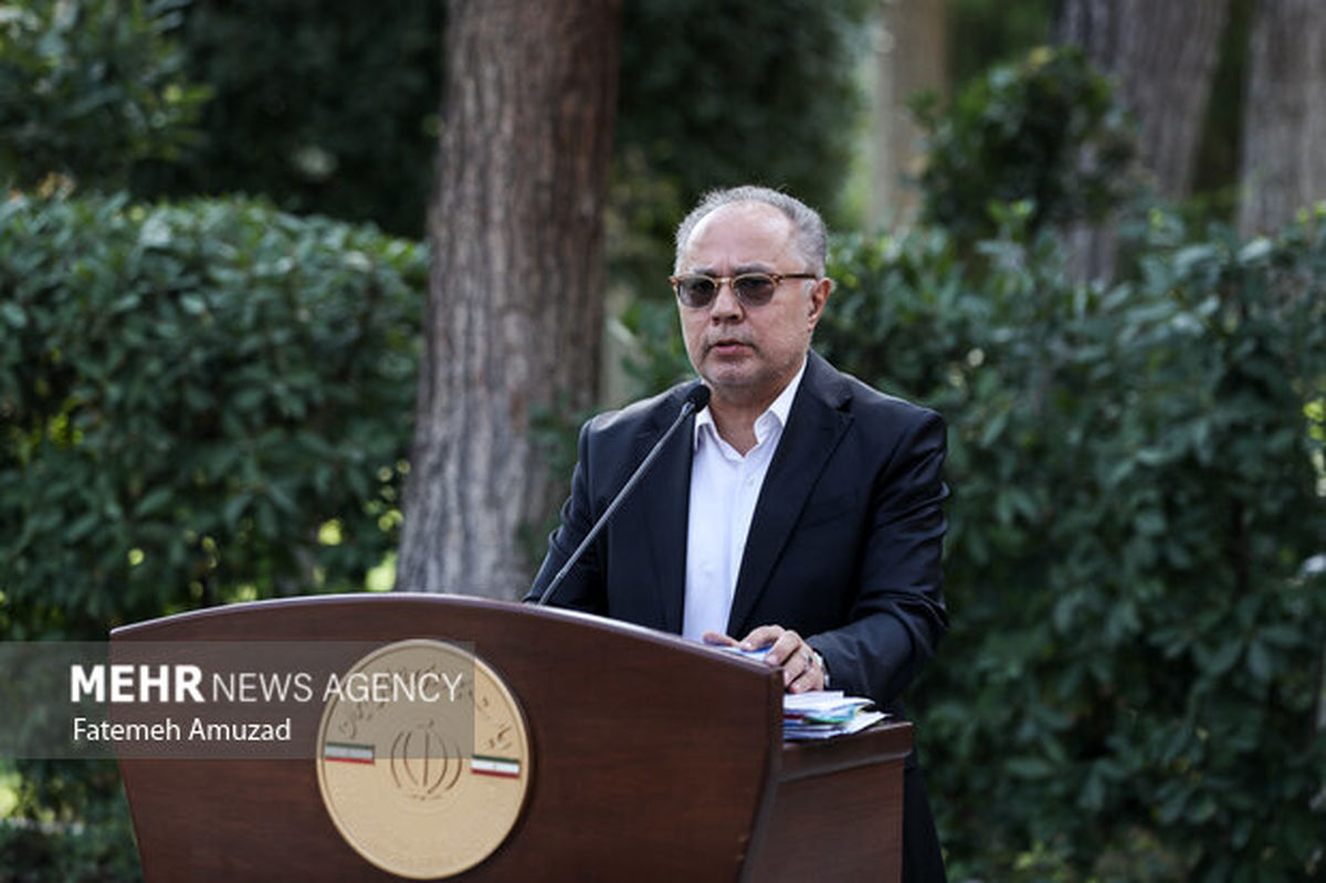 دبیری: تعامل دولت و مجلس را در ۱۴۰۴ تقویت می‌کنیم