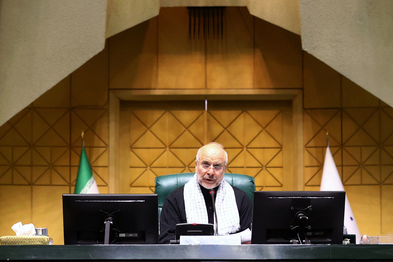 قالیباف: ارز ترجیحی هرگز در بودجه حذف نمی‌شود نه برای دارو و نه برای کالاهای اساسی/ این بودجه دولت نیست، بودجه زندگی مردم است / هدف بودجه باید ایجاد ثبات اقتصادی در کشور باشد