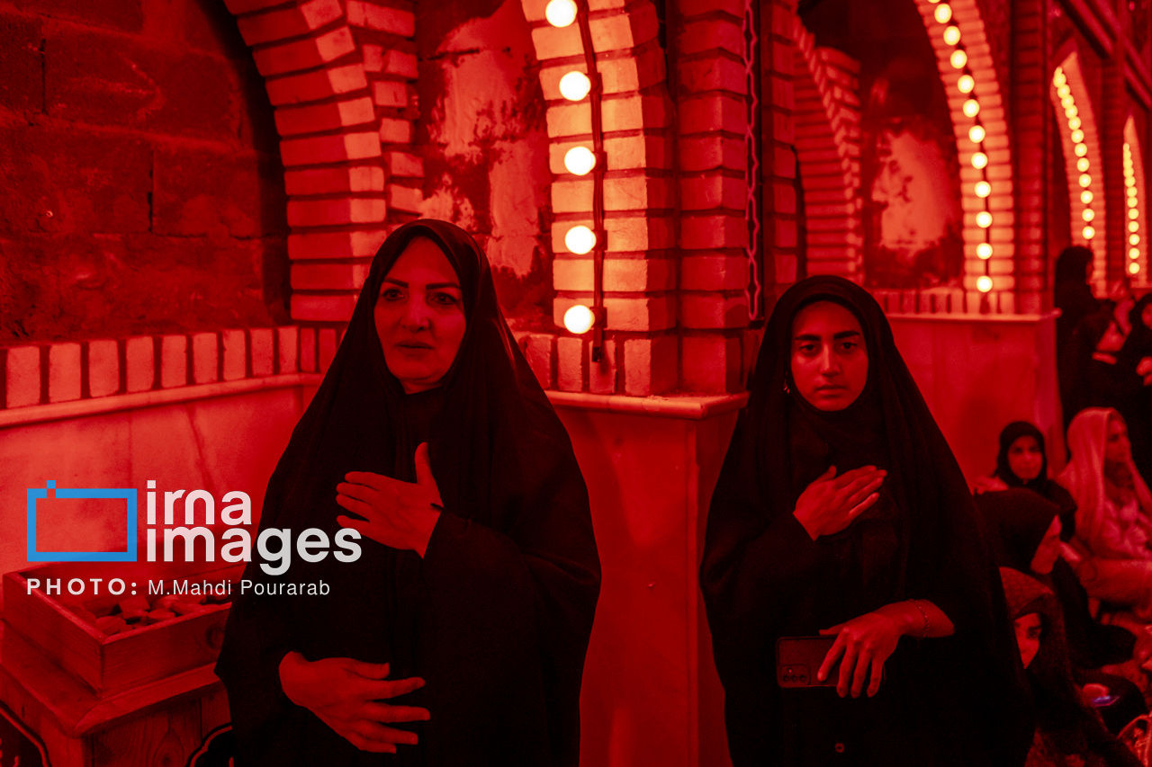 عزاداری شب پنجم محرم در هیات ریحانه النبی