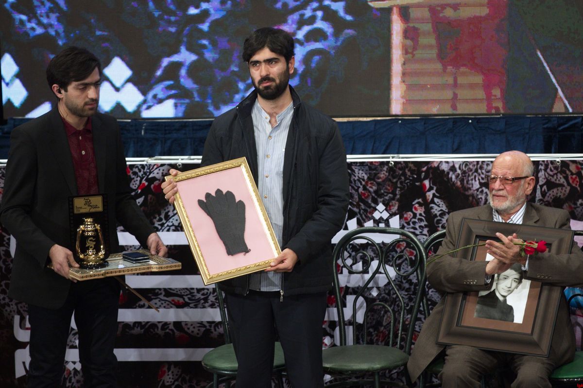 امیدوارم هنرمندان ما هم در لیست ترور موساد قرار بگیرند!