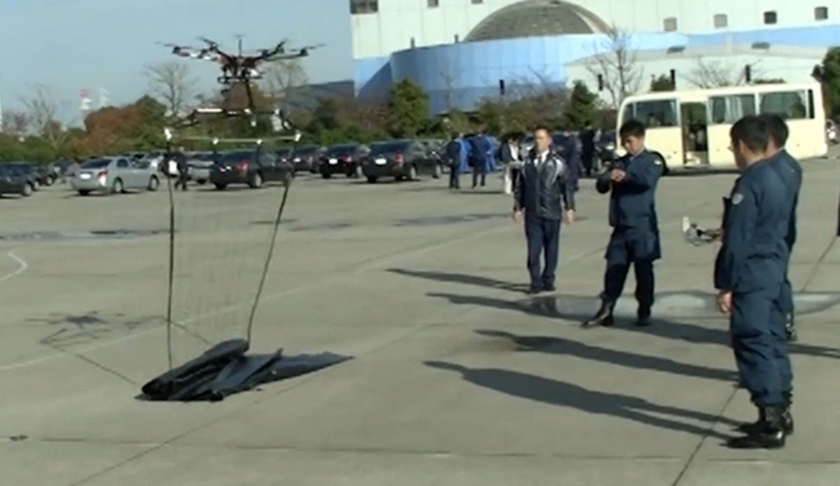 ترفند ژاپنی برای شکار پرنده های مشکوک+عکس