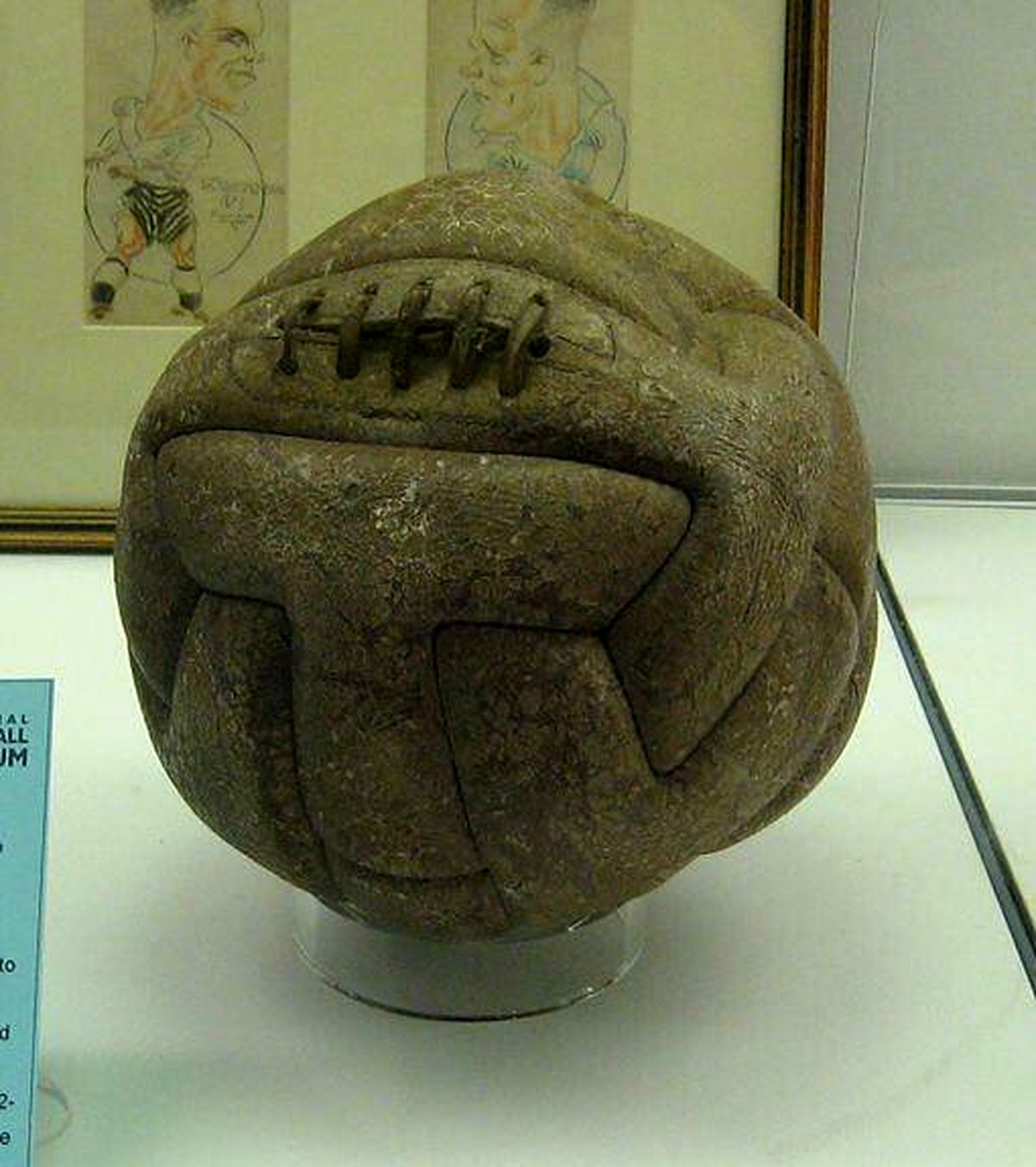 اولین توپ در فینال جام جهانی فوتبال +عکس