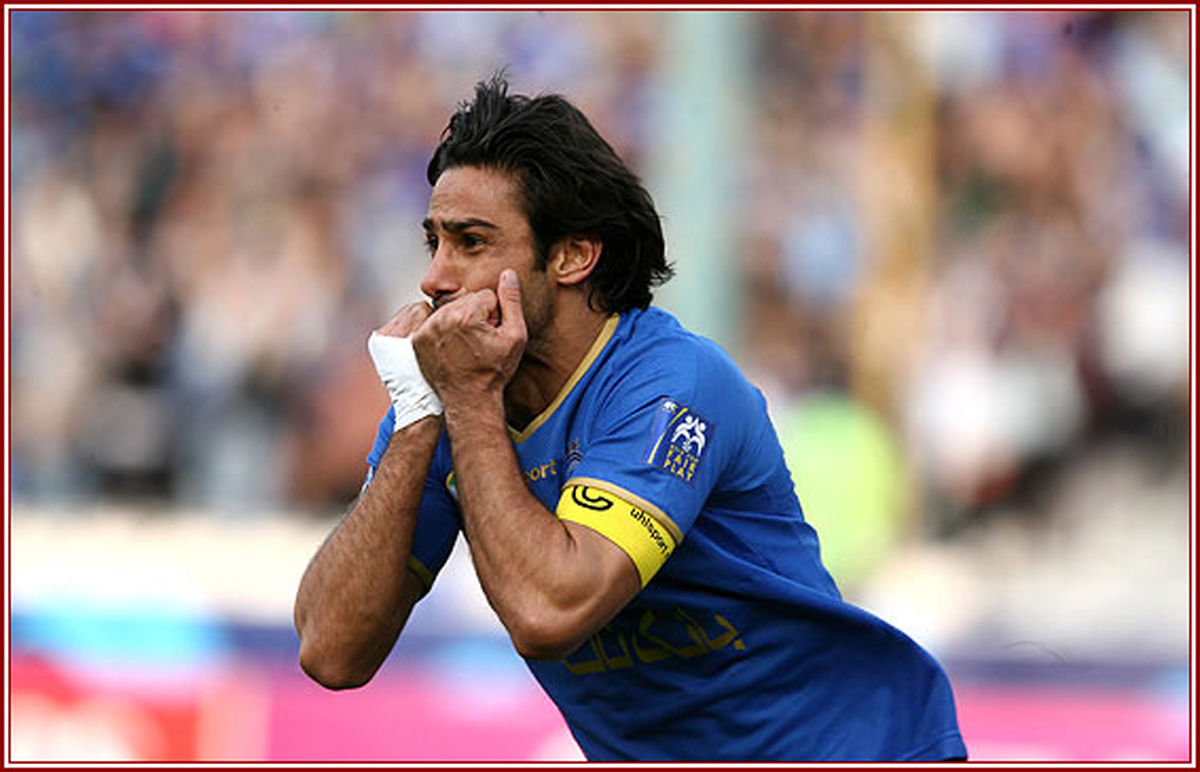 بازگشت جنجالی فرهاد مجیدی به استقلال/ هواداران حجازی و قلعه نوعی درگیر شدند