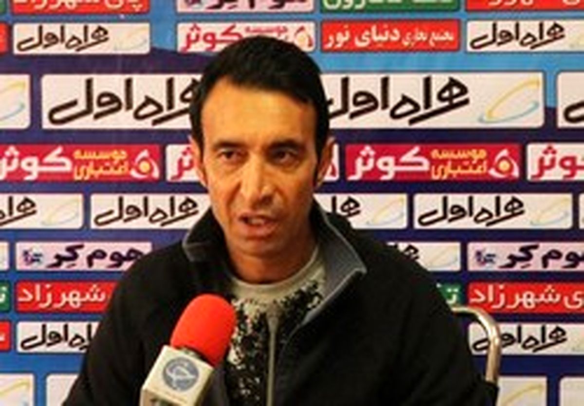 عنایتی: علی کریمی صلاح فوتبال را می‌خواهد