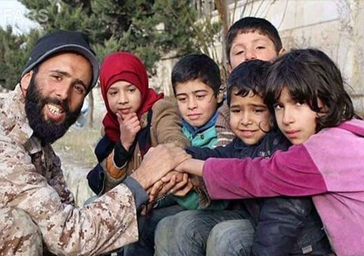 یادگاری با شهید مدافع حرم +عکس