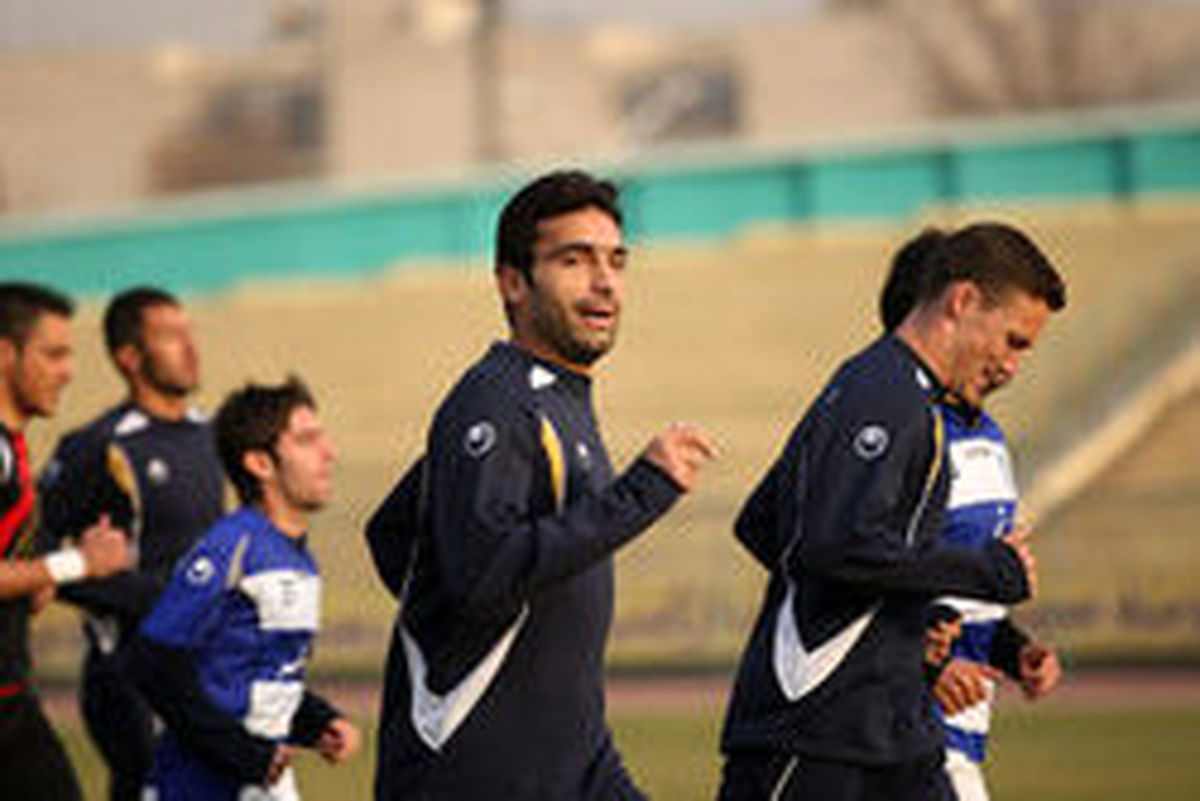 رحمتی: حسن‌زاده از لحاظ روانی متعادل نیست