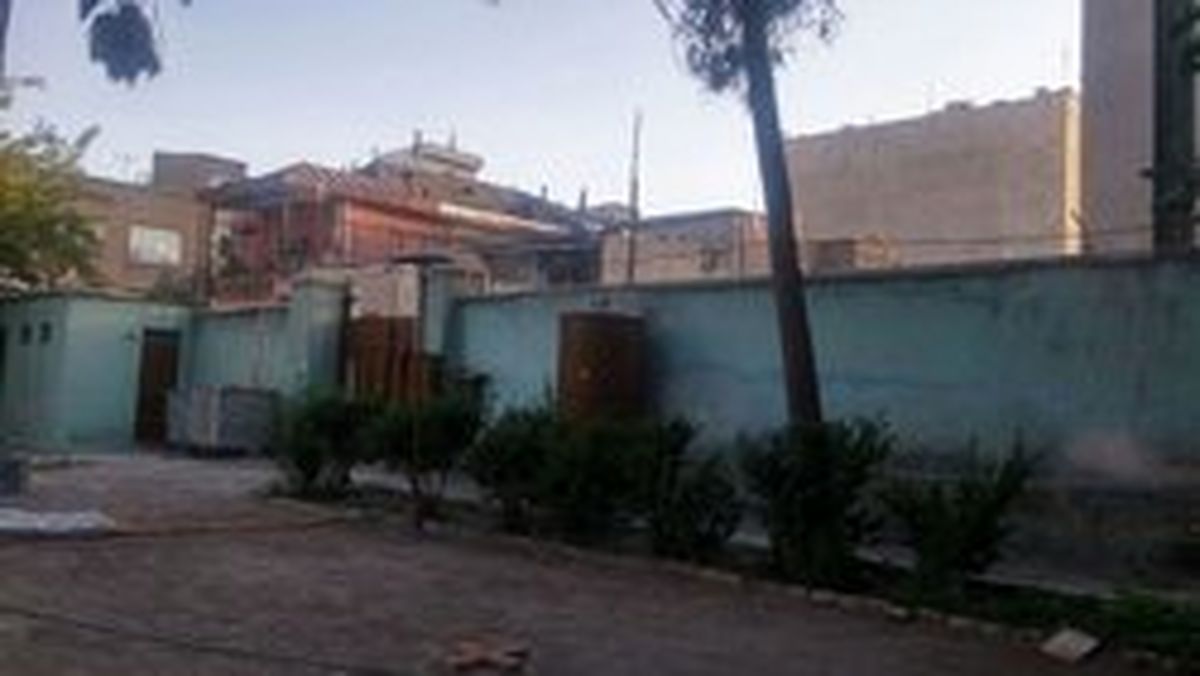 تکذیب خبر دیوار کشی در محوطه هتل و کافه نادری