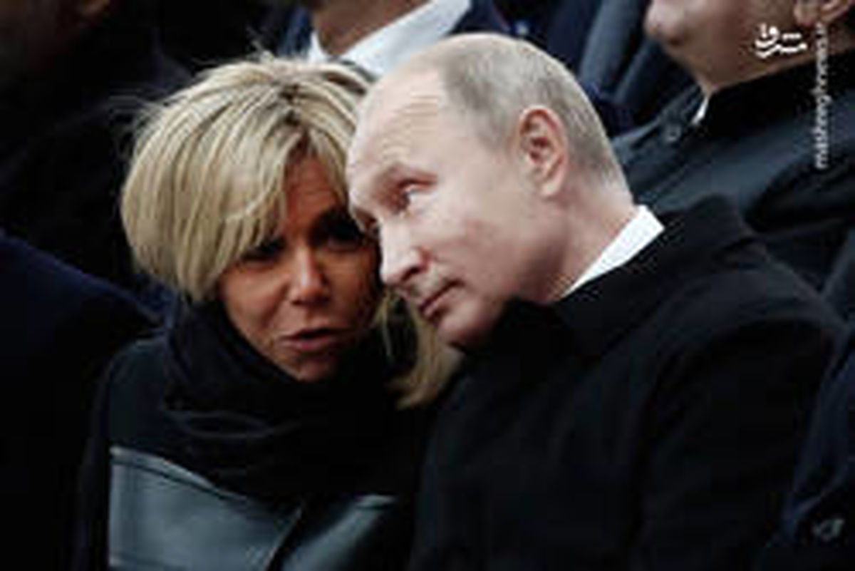 عکس: صحبت‌های درِ گوشی همسر ماکرون با پوتین