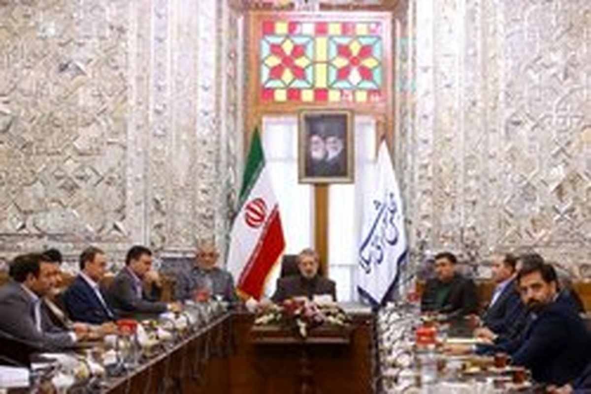 لاریجانی: مدیران کشور باید با جرأت تصمیمگیری کنند