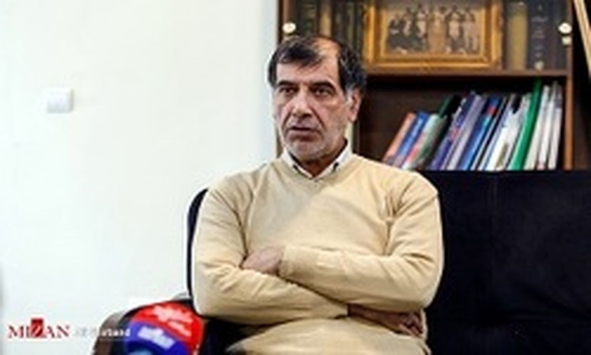 قیمت ارز باید بین ۸ تا ۱۰ هزار تومان باشد نه بیشتر