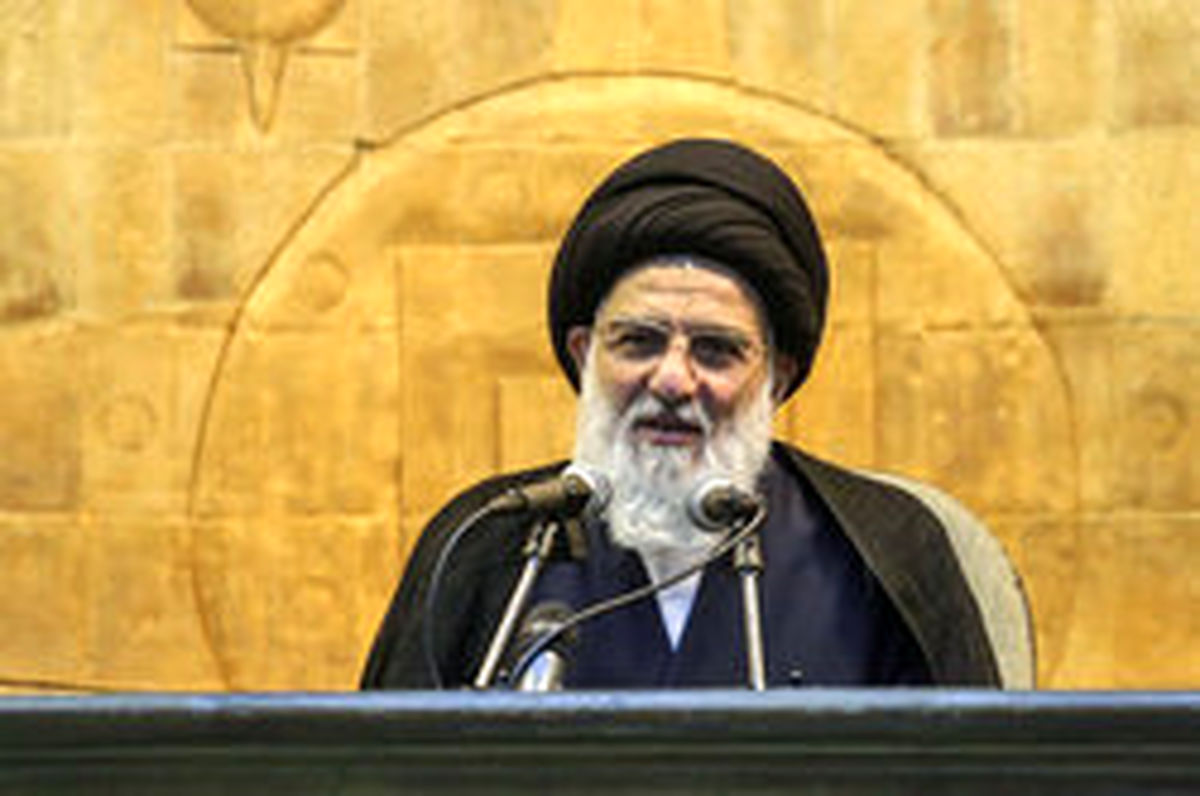 کدام پزشک بر بالین آیتالله شاهرودی است؟ +عکس