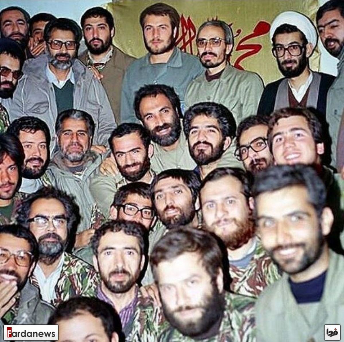 یادگاری قالیباف از دوران دفاع مقدس +عکس