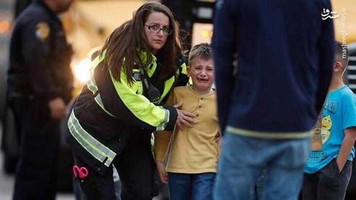 یک روز معمولی برای بچههای مدارس آمریکا +عکس