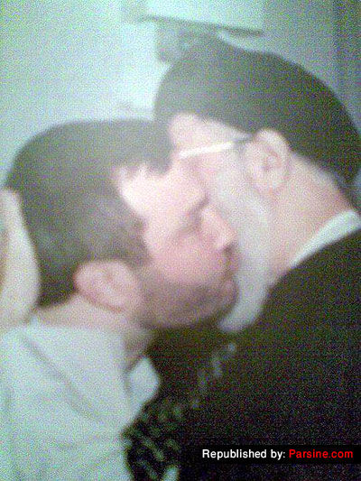 عکسی دیده‌نشده از رهبری و عمادمغنیه