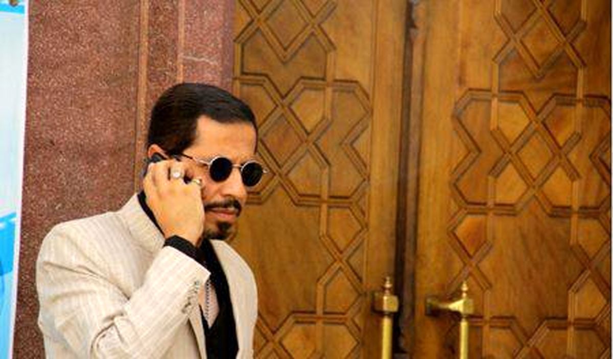 عکس جواد رضویان با تیپ متفاوت