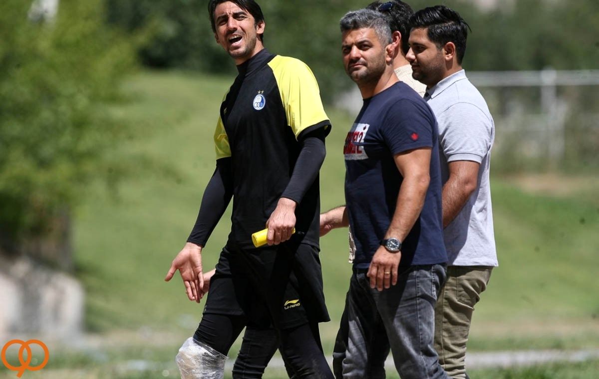 عکس: رحمتی به بازی با تراکتورسازی می رسد؟