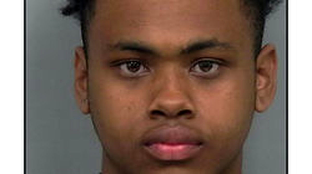 آزار و اذیت وحشیانه یک دختر معلول در خانه‌اش!