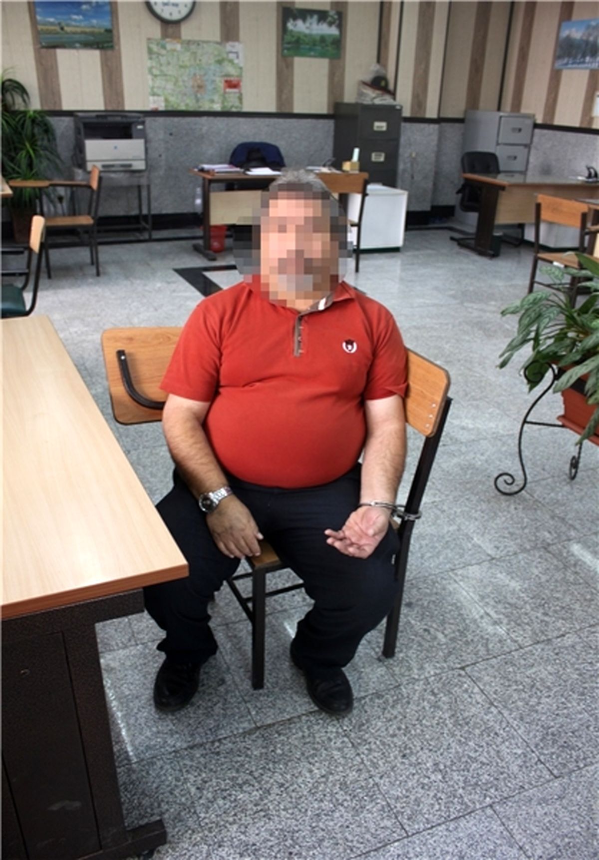 پزشک قلابی در تهران دستگیر شد+ عکس