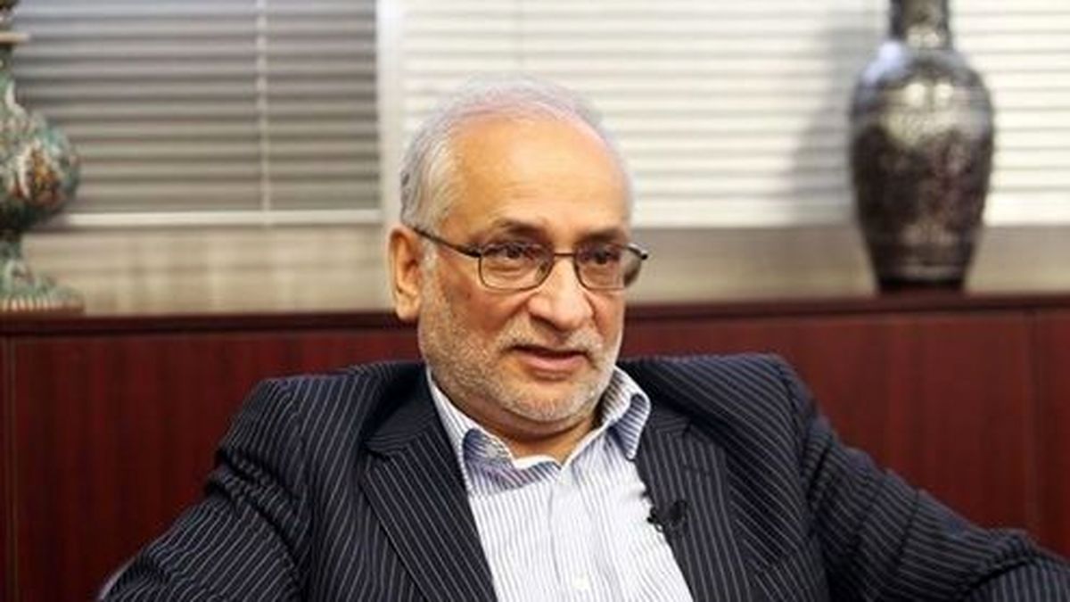 نشانهای دیگر از چرخش کارگزاران به راست/ مرعشی: با فرمان کلی نظام حرکت نکنیم، سر پا نمیمانیم