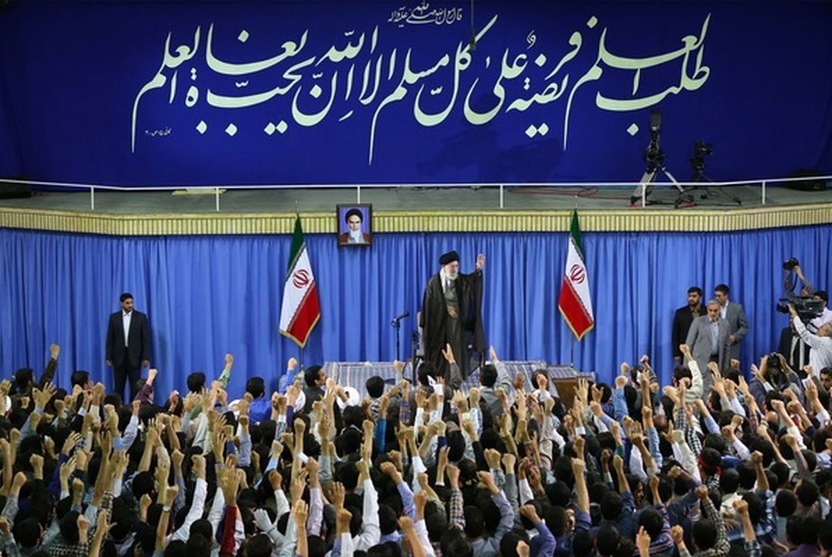 کسانی که حوادث سال ۸۸ را به‌راه انداختند قابل اطمینان نیستند/ مبارزه با استکبار تعطیل پذیر نیست