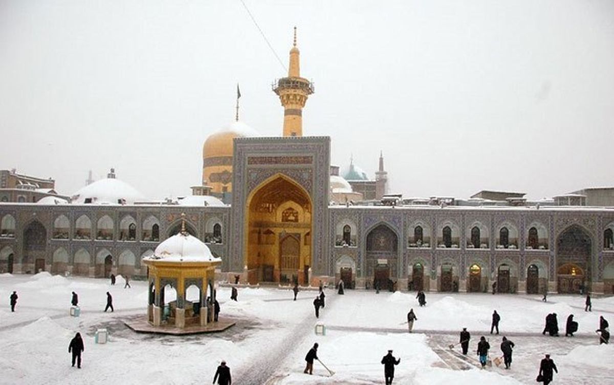 نمای برفی حرم امام رضا (ع)/ عکس