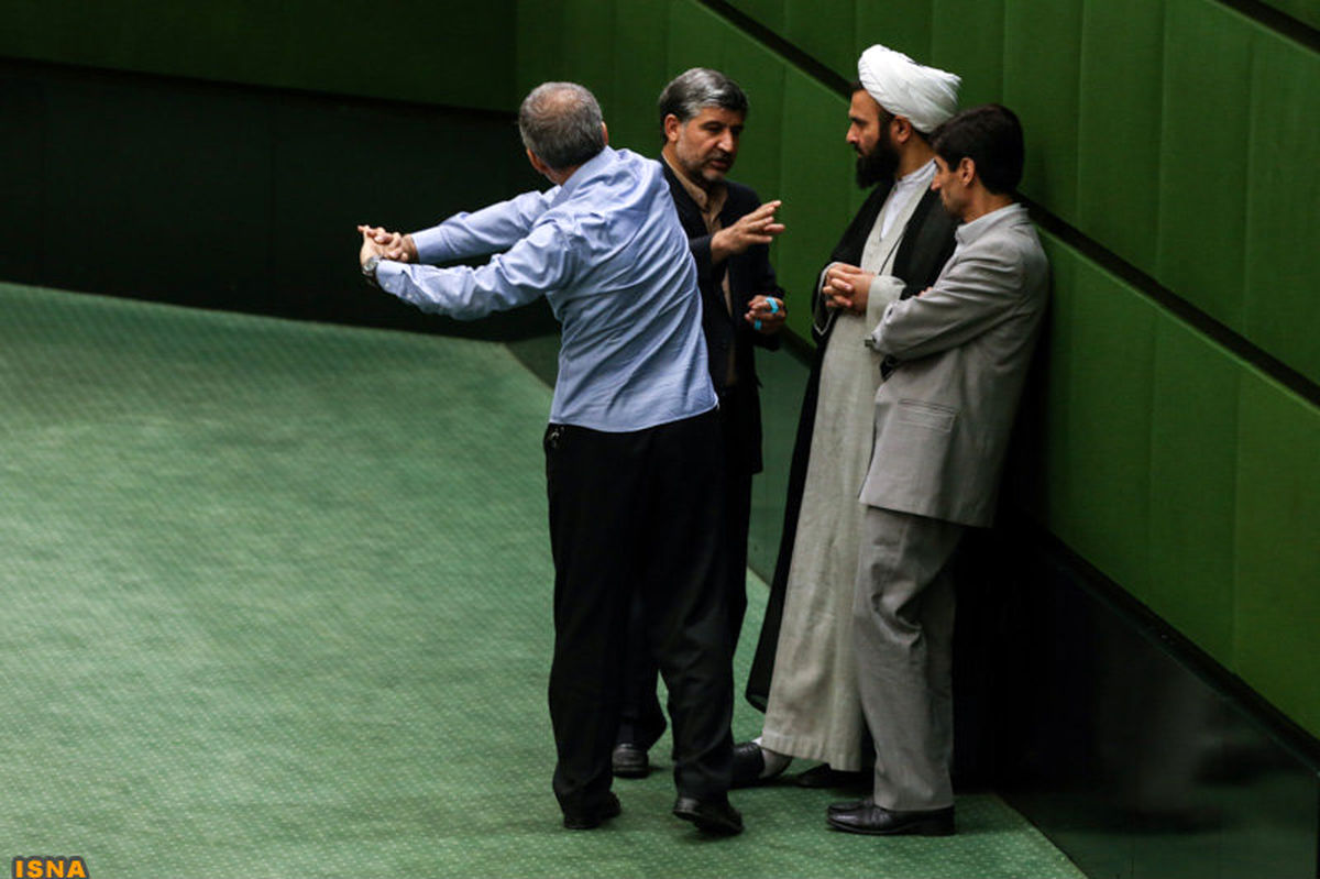 روش کاهش خستگی در مجلس/عکس