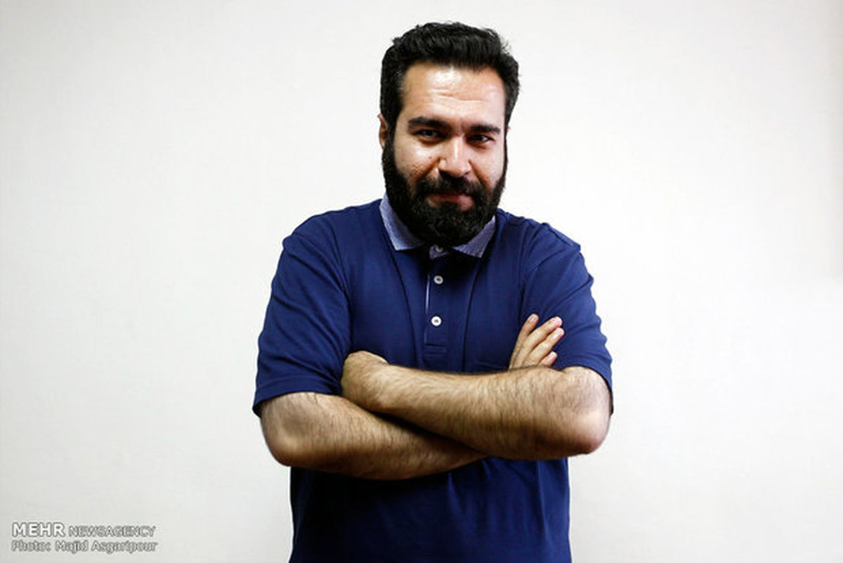 شاعری که دوست دارد"قرائتی" شود + عکس