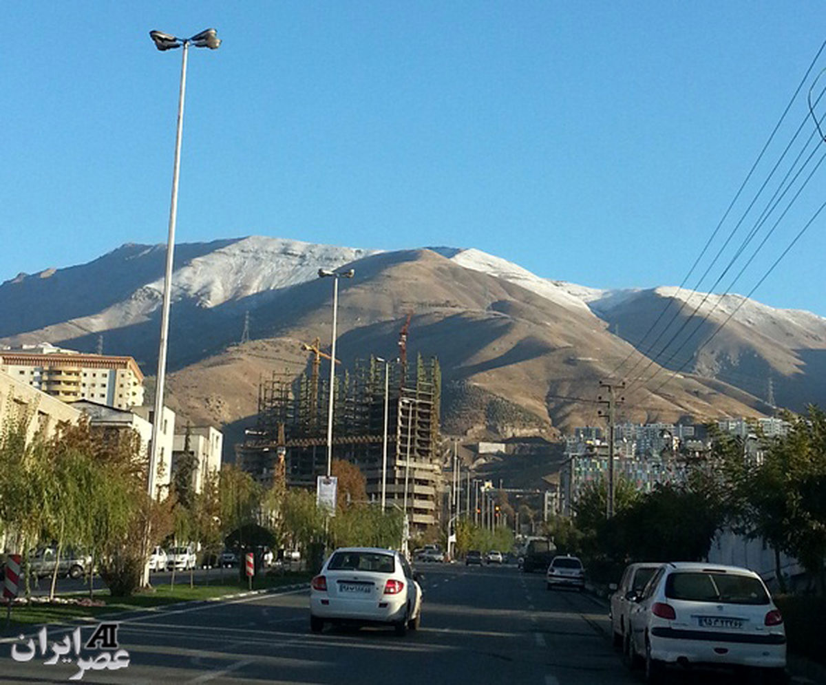 اولین برف پاییزی در تهران/ عکس