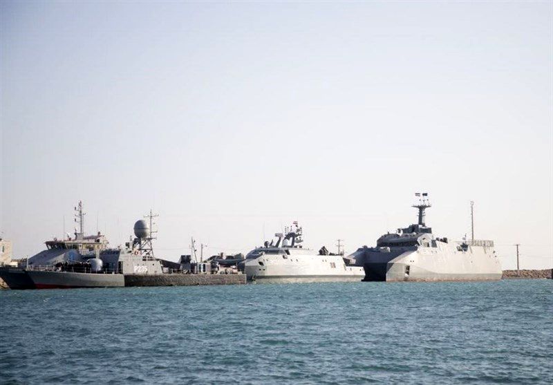 نیروی دریایی سپاه نفتکش متخلف را توقیف کرد